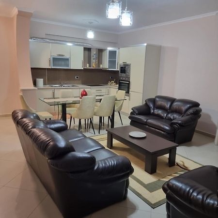 Alex Apartment Влёра Экстерьер фото